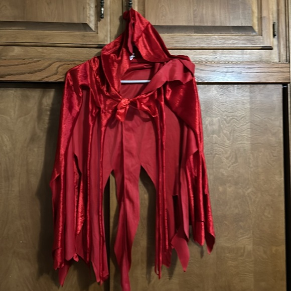 Halloween costume Lil Red Riding Hood - Picture 5 of 8